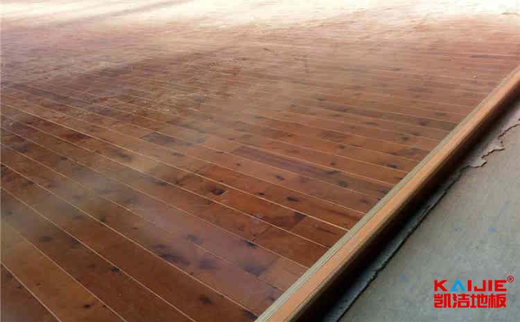 籃球館木地板結構有什么要求（江蘇楓木運動木地板制造廠家）
