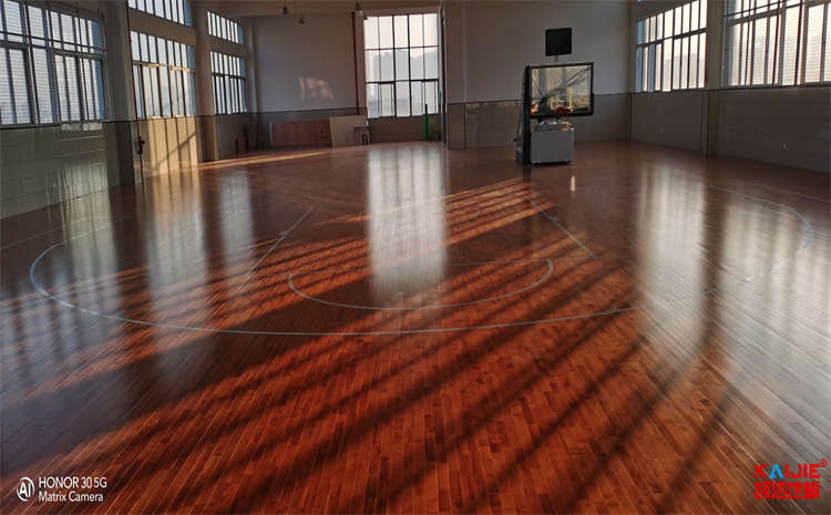 湖北武漢交通學校體育館木地板案例